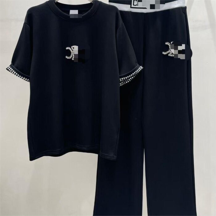 Luxury Short-Sleeved T-shirt And Trousers For Women - Image 3