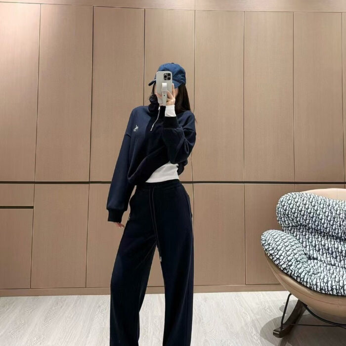 New Casual Tracksuit For Women - Image 2