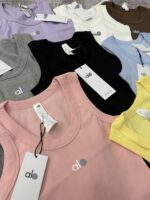 Basic Solid Colour Tops For Women - Image 3