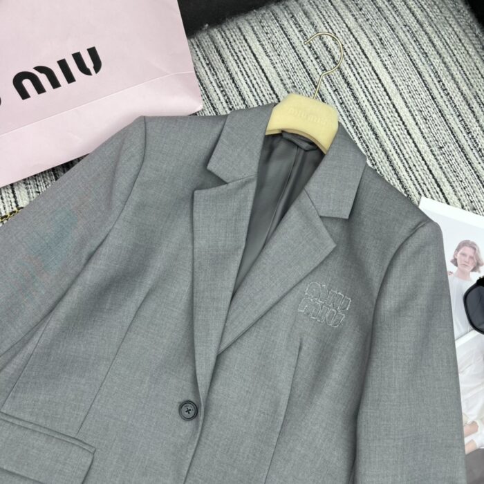 Classic Blazer For Women - Image 5