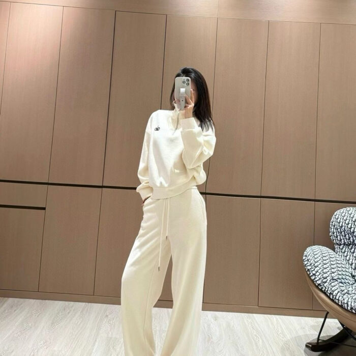 New Casual Tracksuit For Women - Image 4