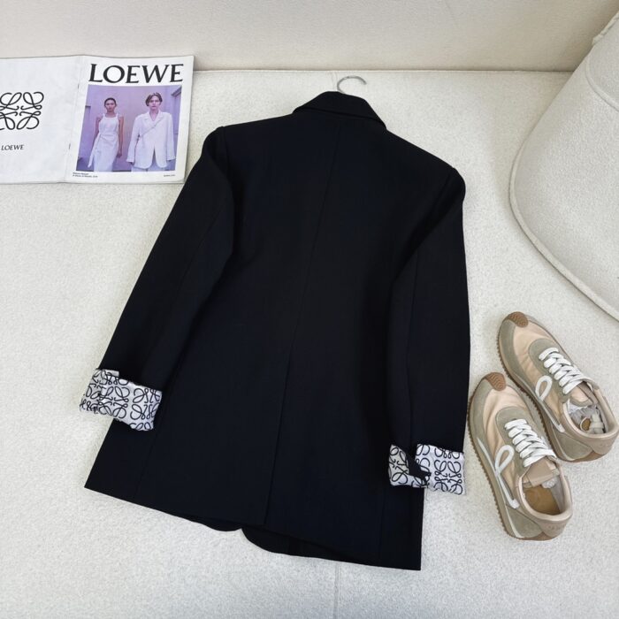 Classic Rolled Sleeve Blazer For Women - Image 3