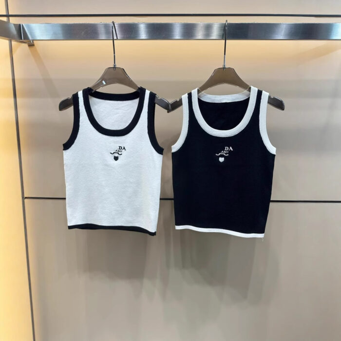 Round Neck Crop Top For Women - Image 1