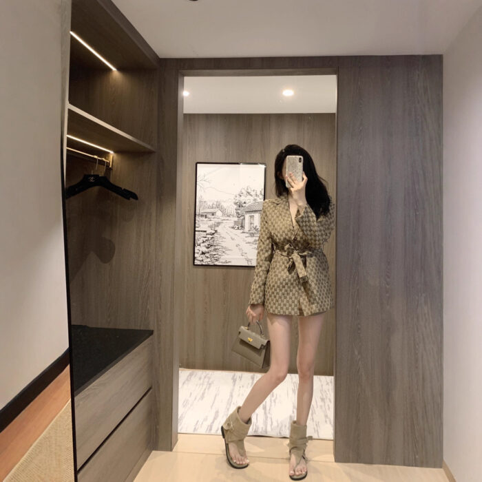 High Quality Blazer With Belt - Image 1