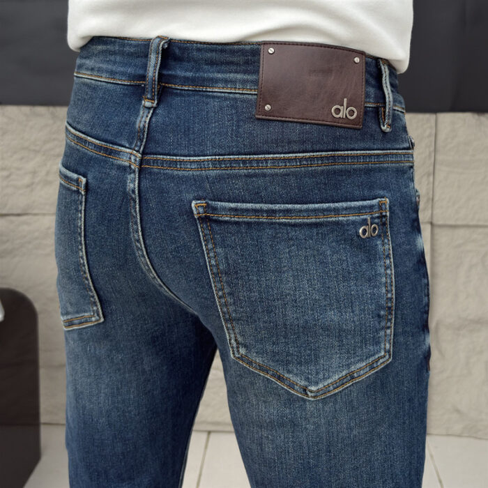 Luxury Straight Jeans For Women - Image 3