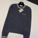 Elegant Crew-Neck Sweaters For Women - Image 2