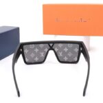 Luxury Square Sunglasses For Women - Image 3