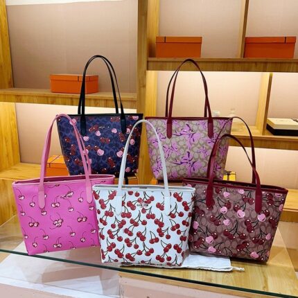 New Large Capacity Shoulder Bags