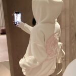 Trendy Oversized Hoodies For Women - Image 3