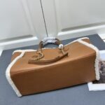 Large Capacity Leather Bag For Women - Image 3