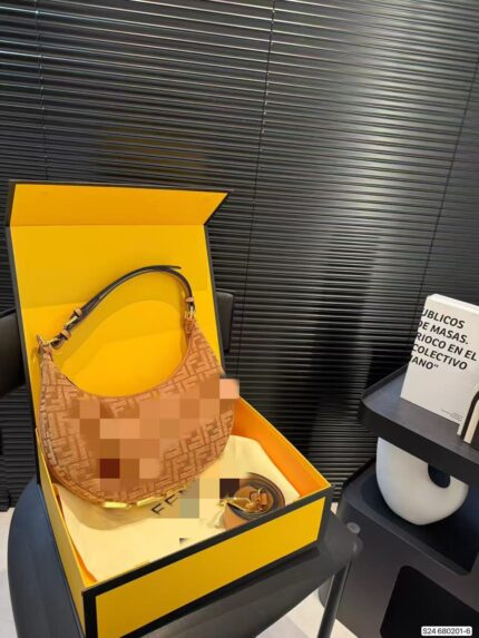 Casual Shoulder Bags For Women