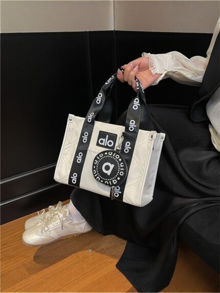 Trendy Handbags For Women