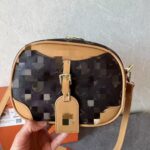 Elegant Crossbody Bags For Women - Image 3