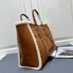 Large Capacity Leather Bag For Women - Image 2
