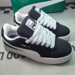 Trendy Unisex Sneakers - Image 2