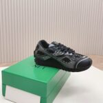 Comfortable Unisex Sneakers - Image 3